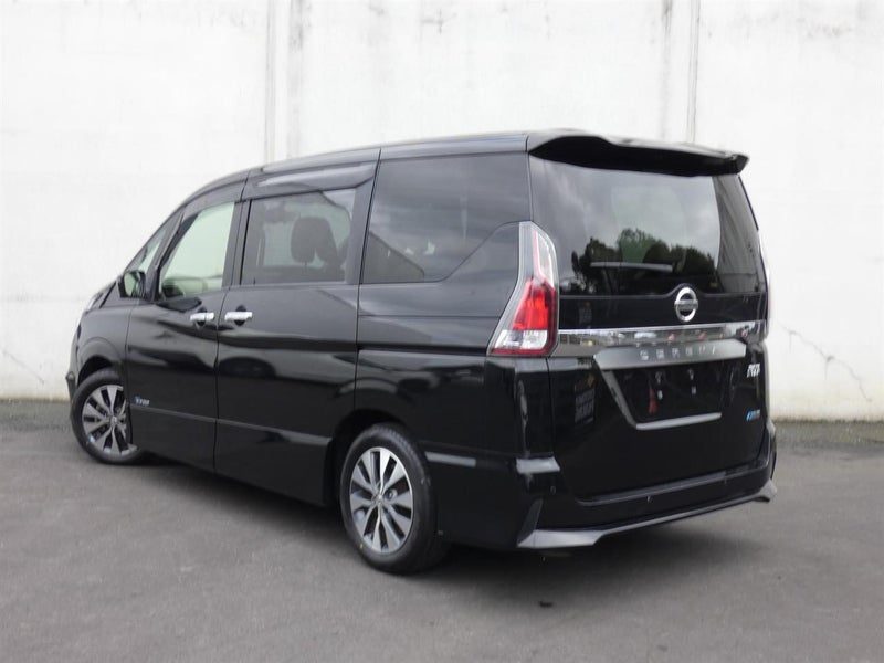 2016 Nissan Serena Highway Star, photo 2