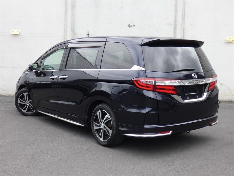 2014 Honda Odyssey Absolute, photo 3