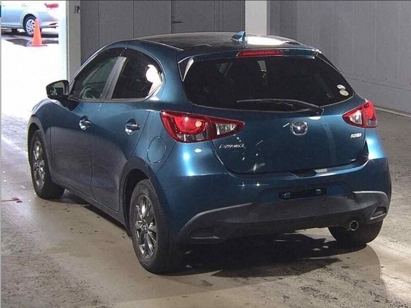 2017 Mazda Demio 13 S, photo 2