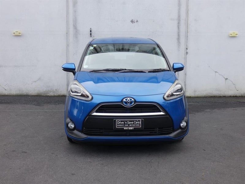 2016 Toyota Sienta X, photo 2