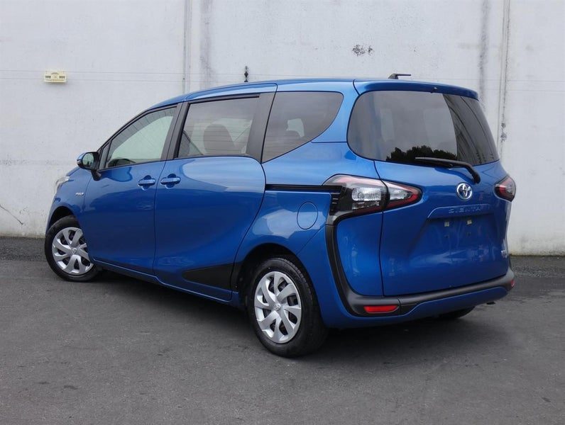 2016 Toyota Sienta X, photo 3