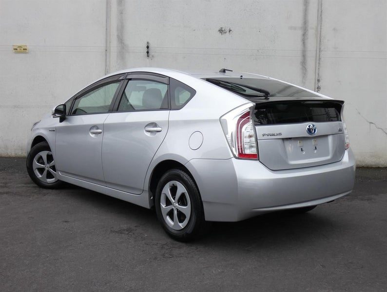 2015 Toyota Prius S, photo 3