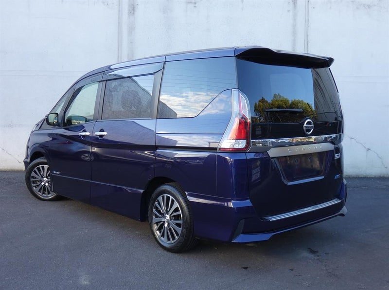2017 Nissan Serena Highway Star, photo 2