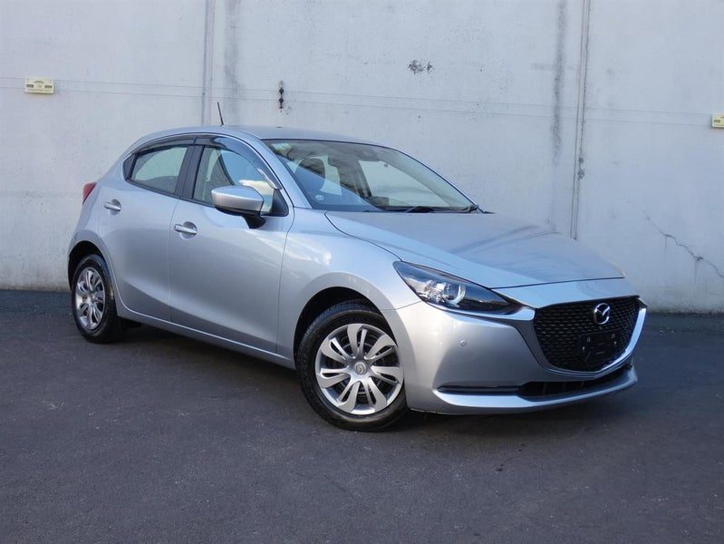 2021 Mazda 2, main photo