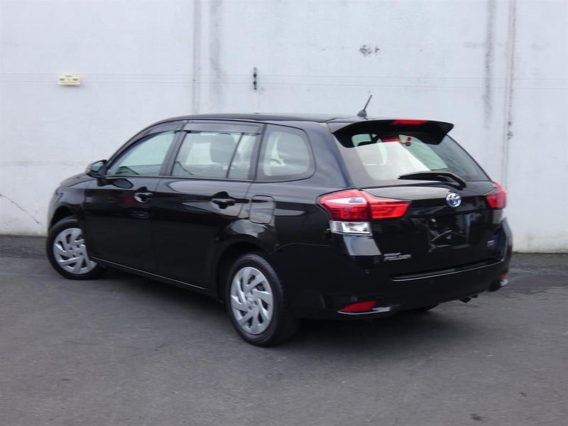2021 Toyota Corolla Fielder, photo 3