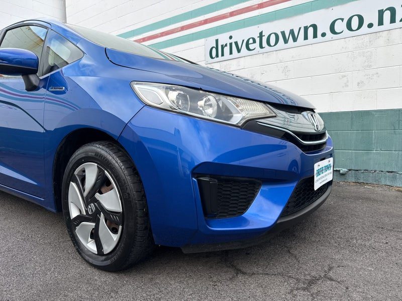 2014 Honda Fit Hybrid F Package, photo 3