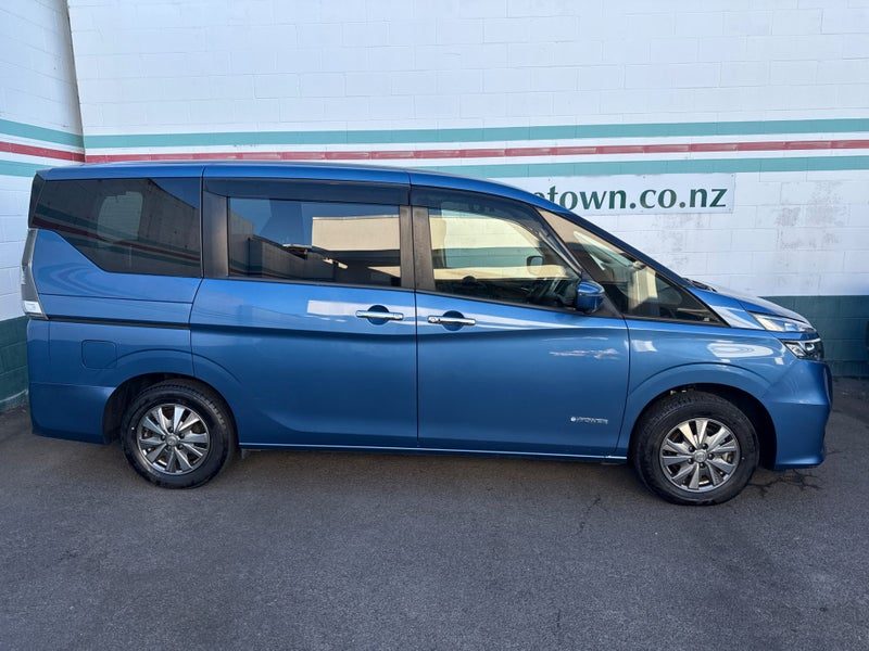 2018 Nissan Serena E-POWER XV 7 Seat, photo 3