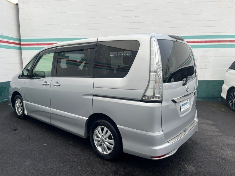2014 Nissan Serena Hybrid Highway Star 8 Seat, photo 2