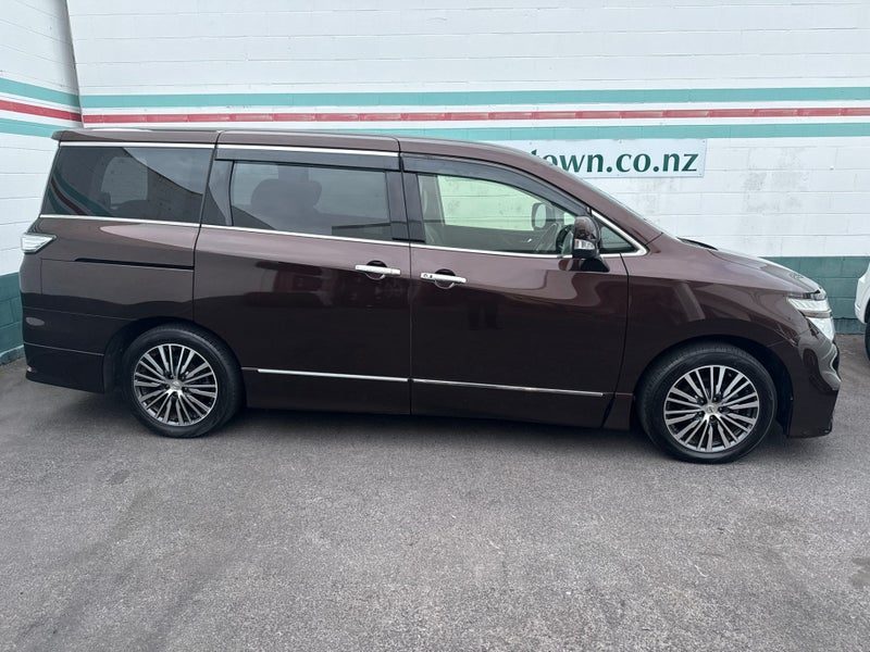 2016 Nissan Elgrand Highway Star S 7 Seat, photo 3