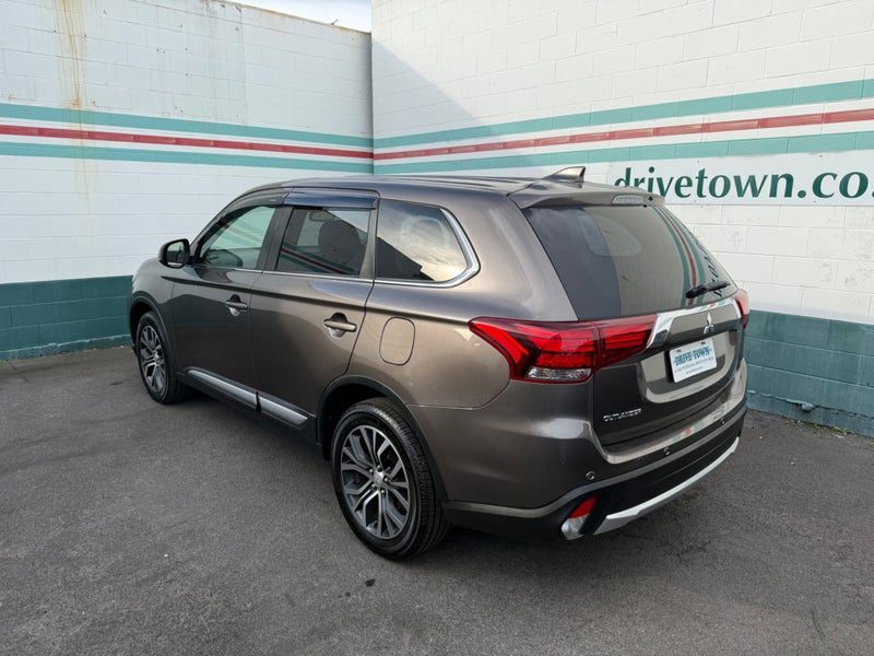 2018 Mitsubishi Outlander G 7 Seater, photo 2
