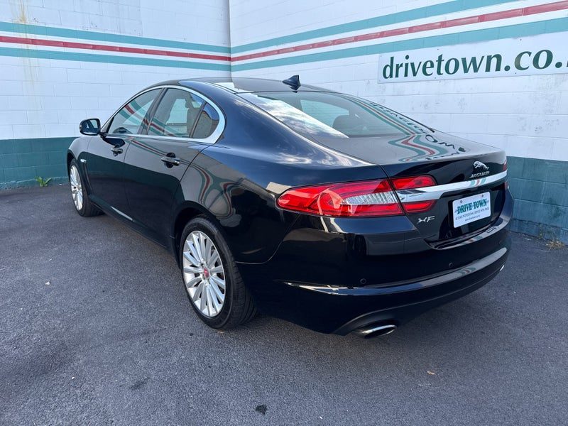 2015 Jaguar XF Luxury Leather, photo 2