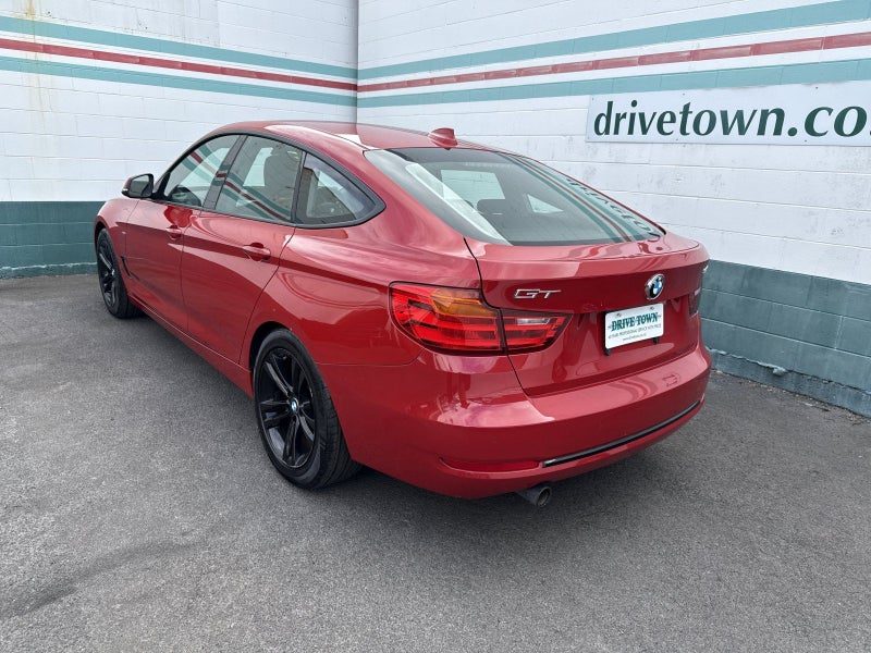 2013 BMW 320i GT Gran Turismo, photo 2