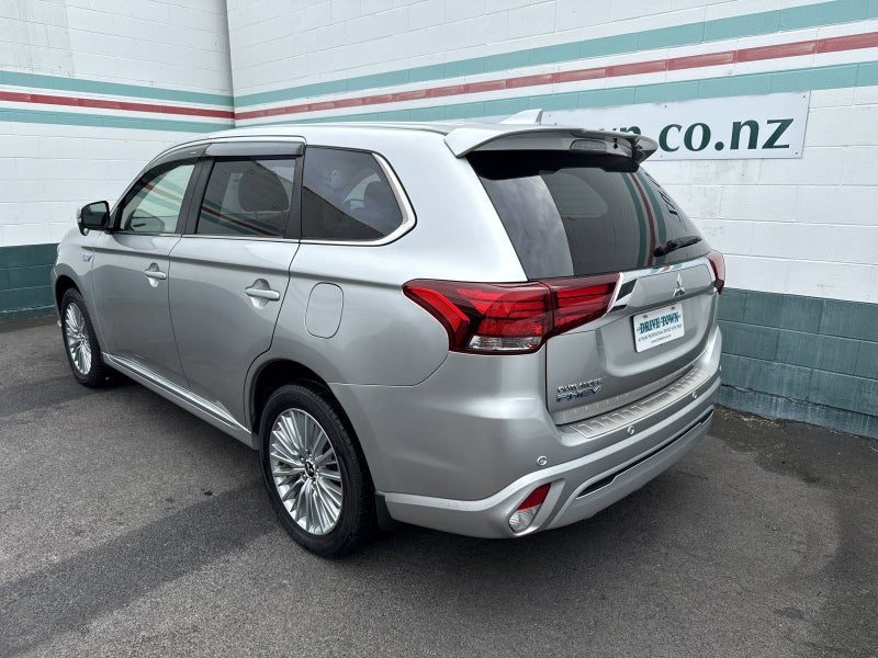 2018 Mitsubishi Outlander PHEV G Limited 4WD, photo 2