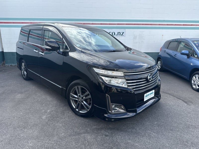 2012 Nissan Elgrand 8 Seat Highway Star Urban