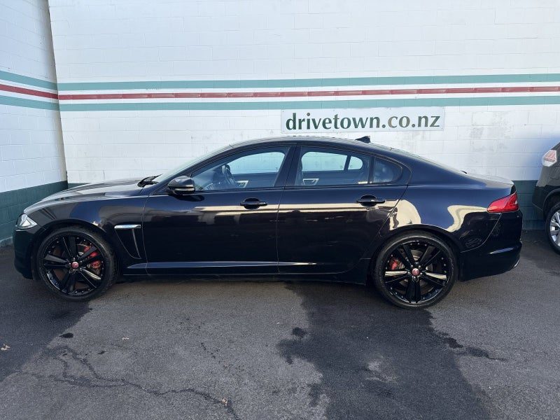 2014 Jaguar XF Black Edition Leather, photo 3