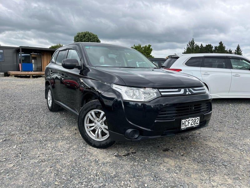 2013 Mitsubishi Outlander LS 2.0 Auto NZ New