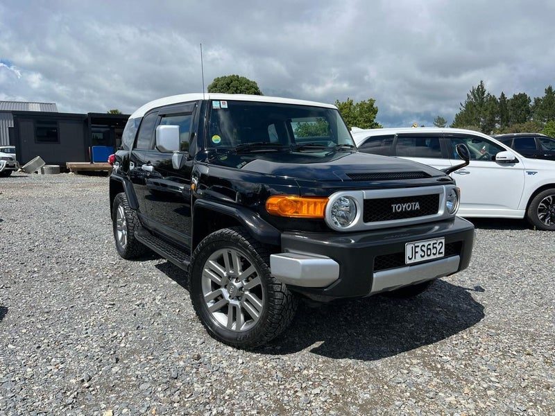 2011 Toyota FJ Cruiser 4.0 Auto 4WD, main photo