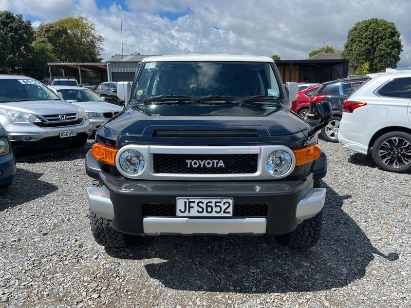 2011 Toyota FJ Cruiser 4.0 Auto 4WD, photo 2
