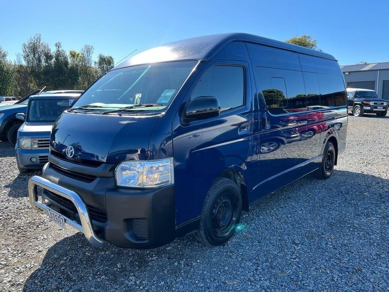 2017 Toyota Hiace ZX, photo 3