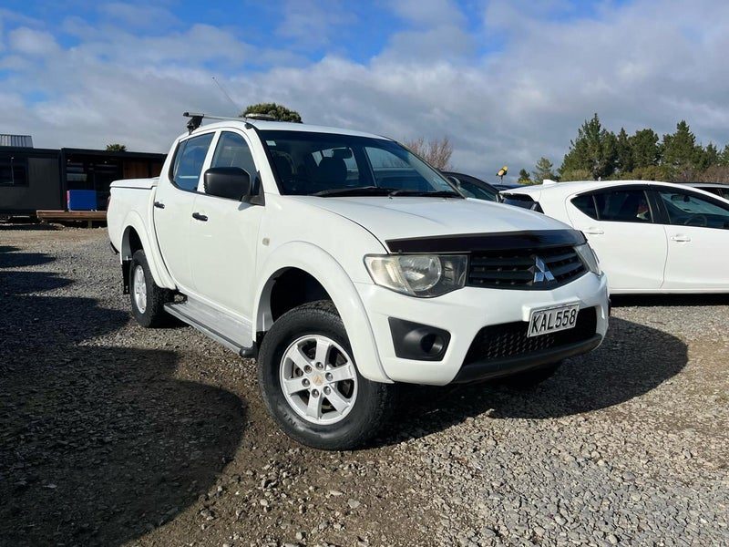 2012 Mitsubishi Triton GL