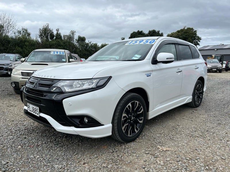 2016 Mitsubishi Outlander, photo 3