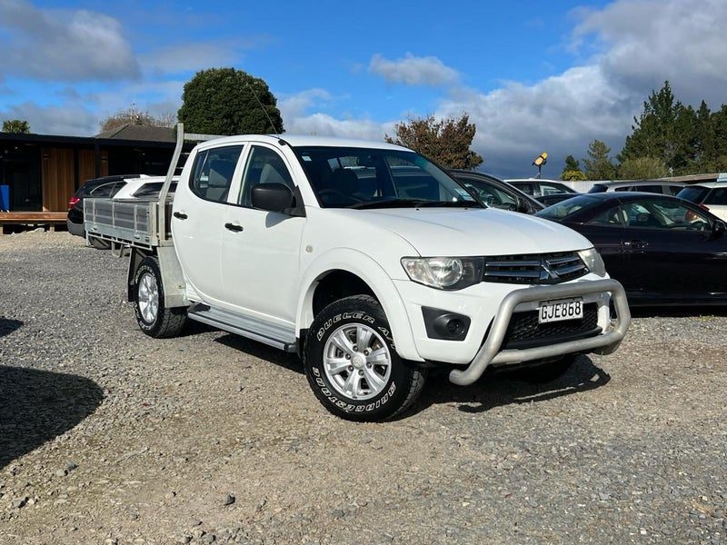 2012 Mitsubishi Triton GLX