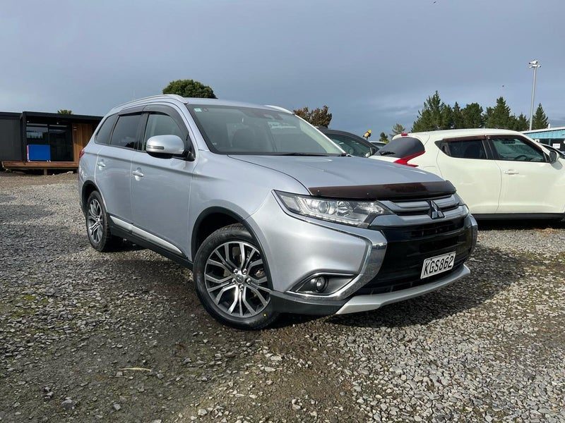 2016 Mitsubishi Outlander XLS 7 Seater