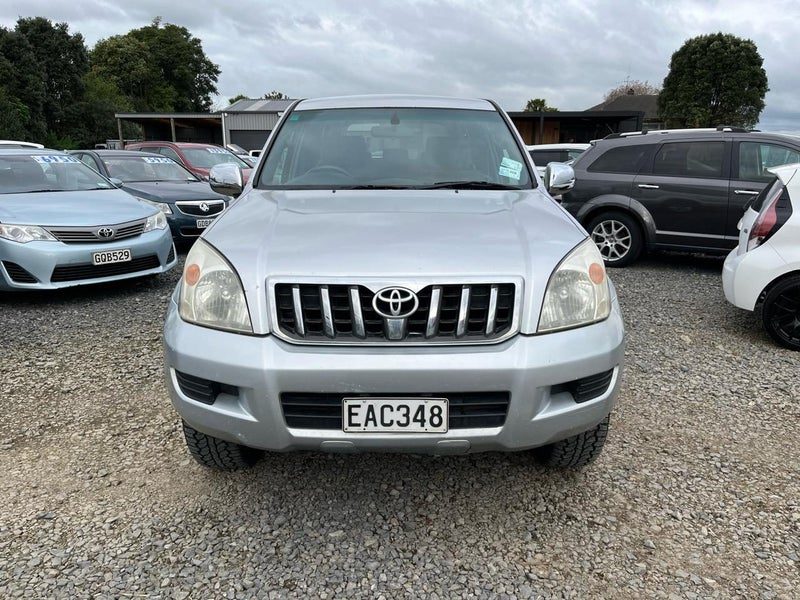 2004 Toyota Land Cruiser Prado RV, photo 2