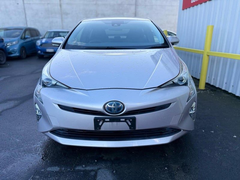 2016 Toyota Prius Hybrid, photo 2