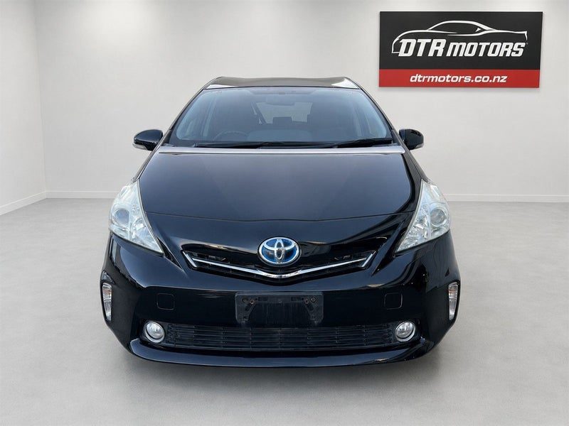 2012 Toyota Prius ALPHA S, photo 3