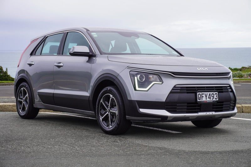 2023 Kia Niro Light 1.6Ph/6Am