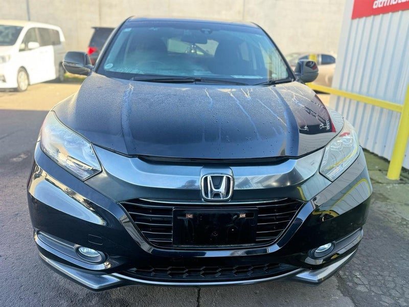 2015 Honda Vezel Hybrid with Reversing Camera !, photo 2