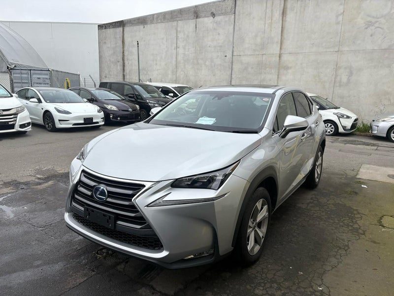 2015 Lexus NX 300h Hybrid, photo 3