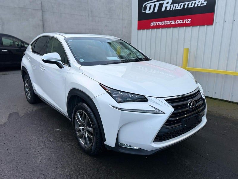 2015 Lexus NX 300h Leather seat