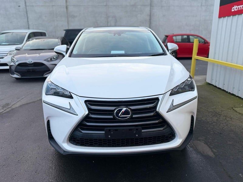 2015 Lexus NX 300h Leather seat, photo 2