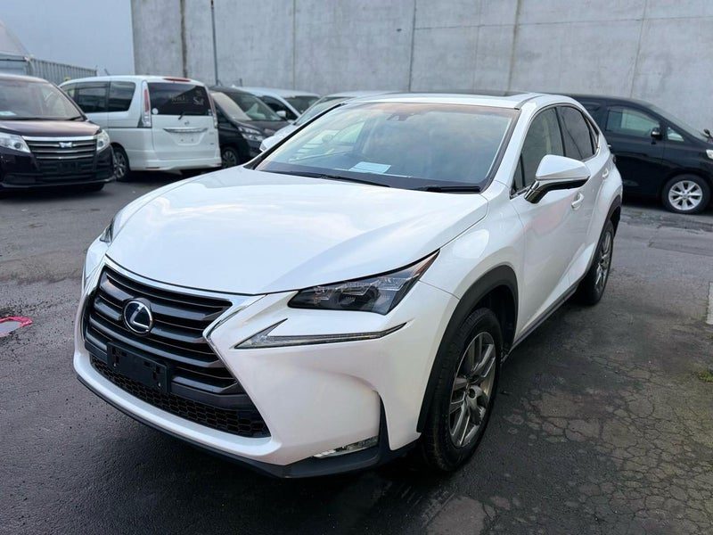 2015 Lexus NX 300h Leather seat, photo 3