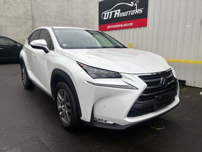 2015 Lexus NX 300h I PACKAGE