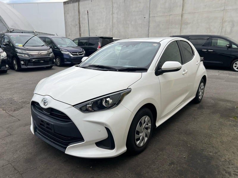 2020 Toyota Yaris X, photo 3