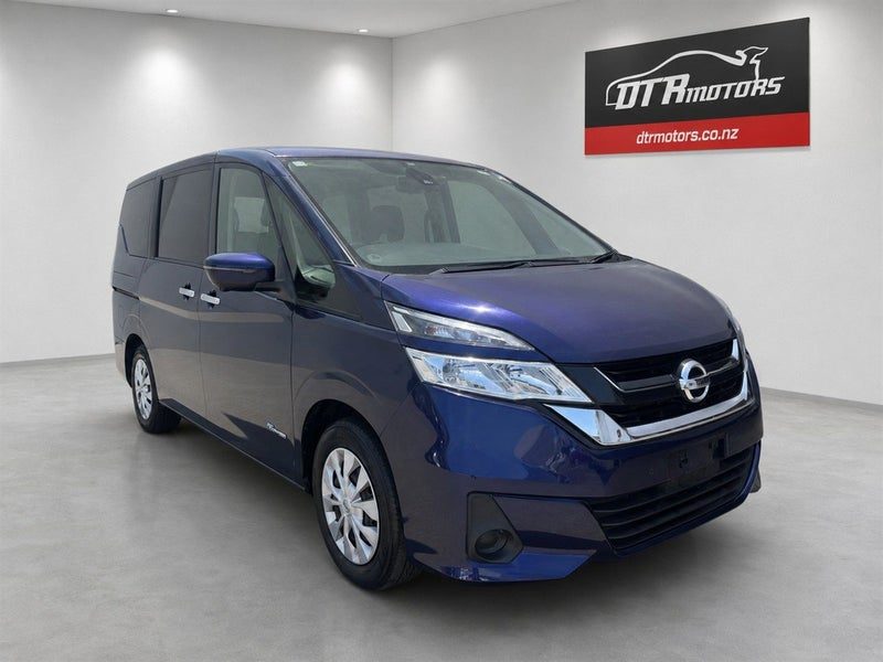 2016 Nissan Serena 8 Seater