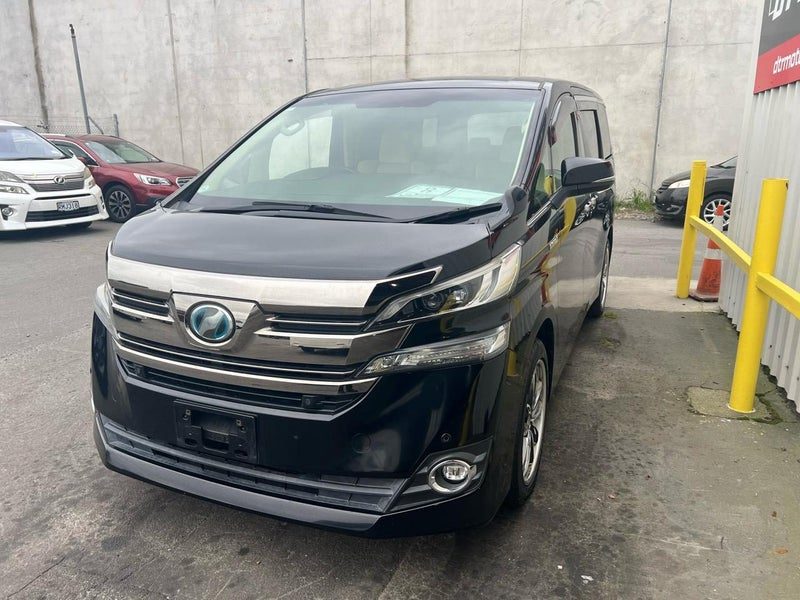 2015 Toyota Vellfire Hybrid, photo 2