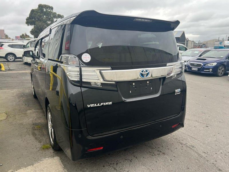 2015 Toyota Vellfire Hybrid, photo 3