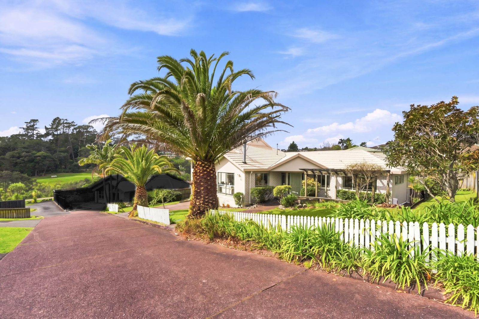 41 Unsworth Drive, Unsworth Heights