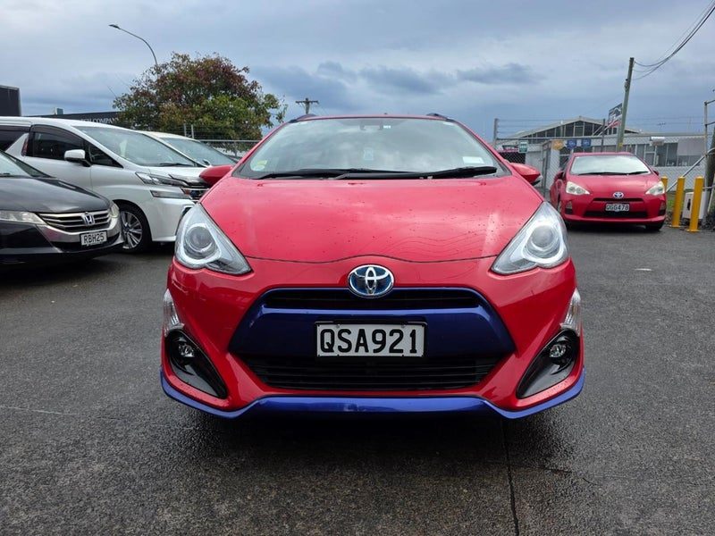 2016 Toyota Aqua X Urban, photo 3