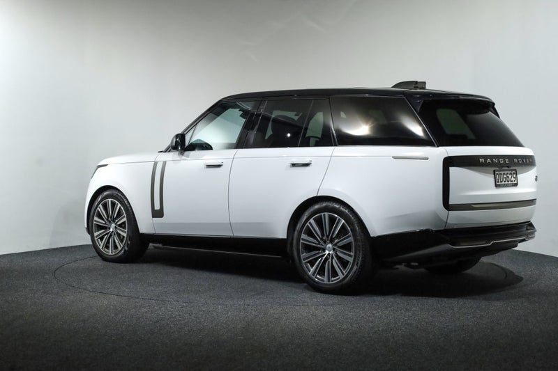 2022 Land Rover Range Rover D350 HSE SWB, photo 2