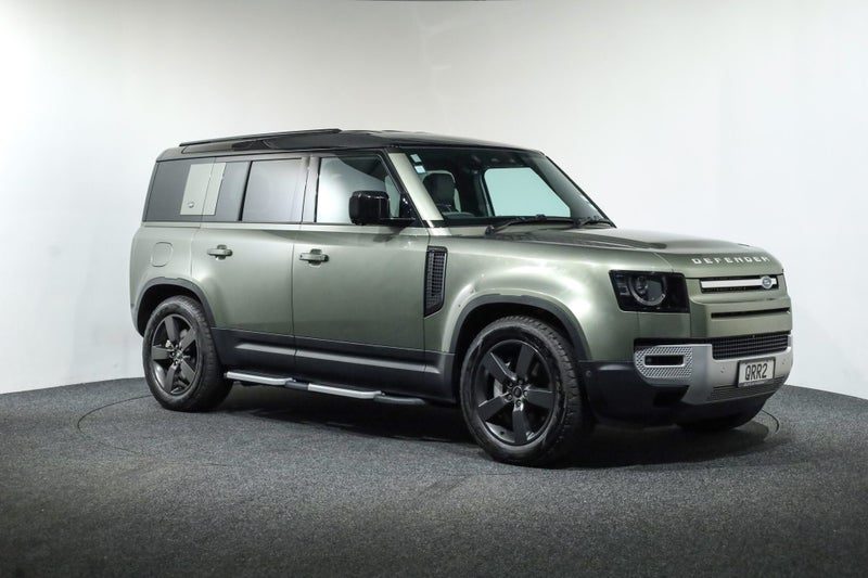 2024 Land Rover Defender 110 D 300 SE