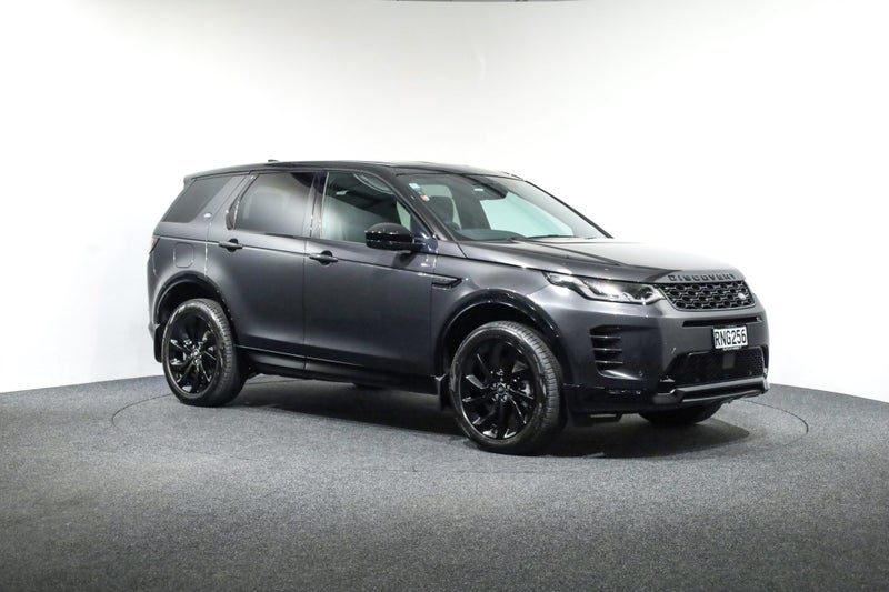 2026 Land Rover Discovery Sport SE