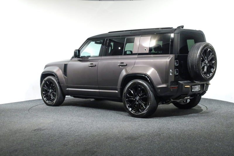 2025 Land Rover Defender V8, photo 2