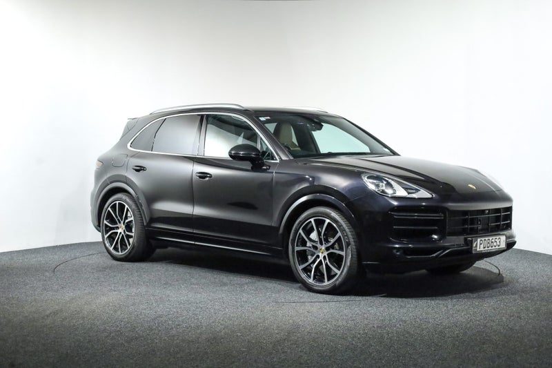 2018 Porsche Cayenne TURBO, 4.0 LITRE V8