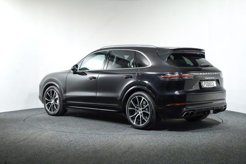 2018 Porsche Cayenne TURBO, 4.0 LITRE V8, photo 2