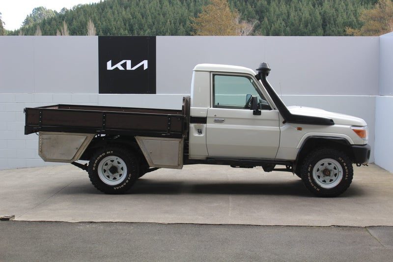 2007 Toyota Land Cruiser, photo 2
